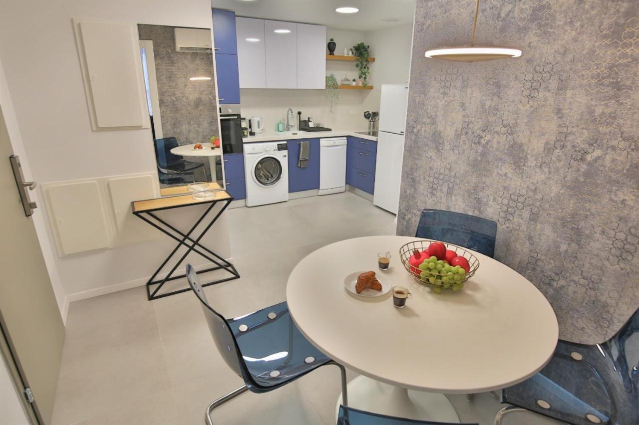 Cozy And Stylish 1-Bedroom Apartment Netanya Exteriör bild